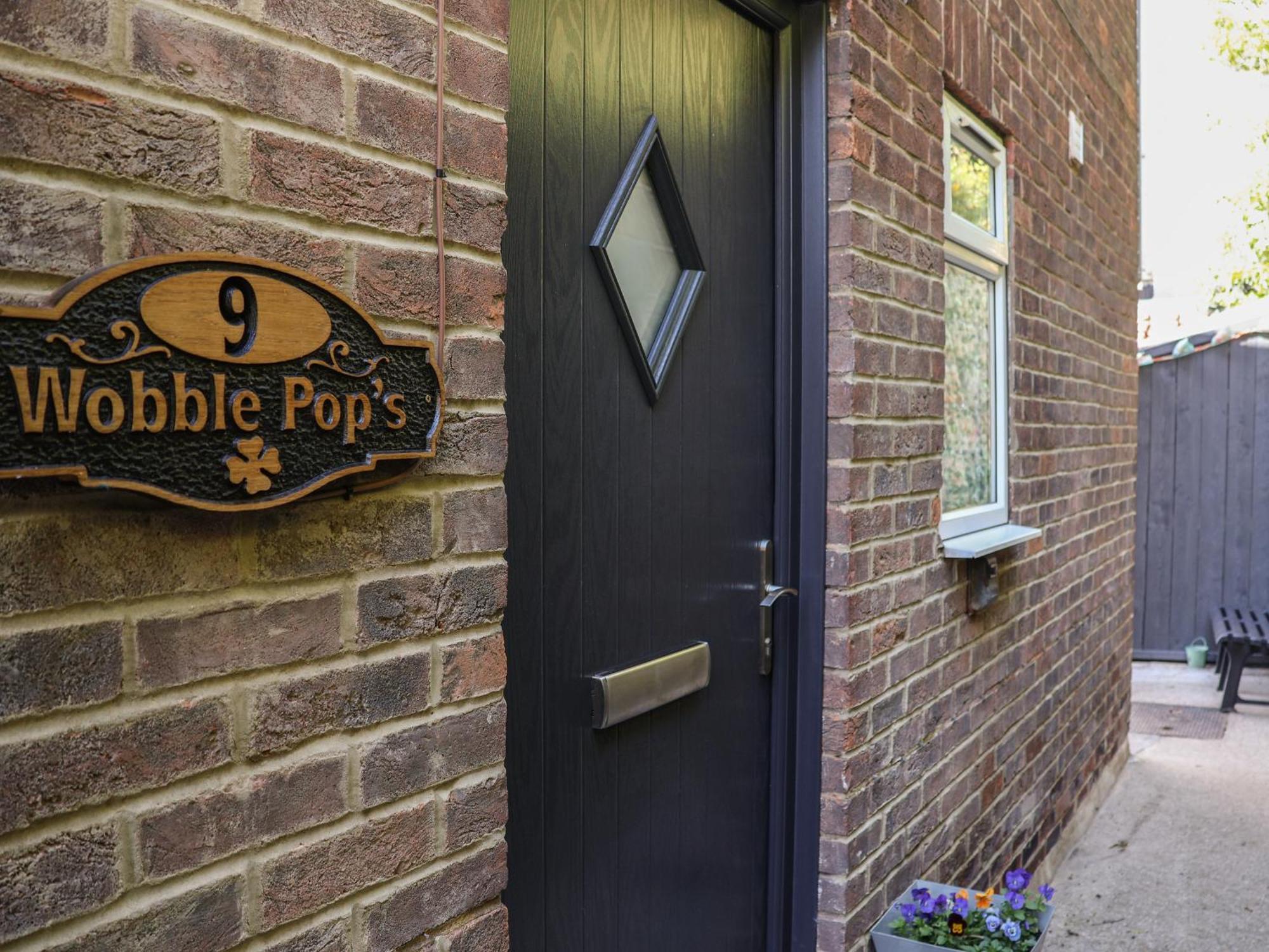 Villa Wobble Pops Whitby Exterior foto